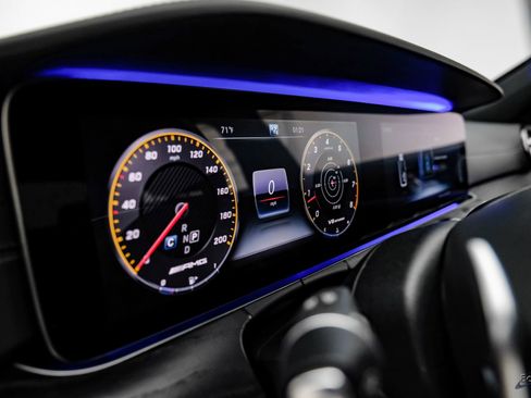 Used 2018 Mercedes-Benz E 63 AMG S image 36