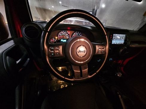 Used 2017 Jeep Wrangler Sport image 14