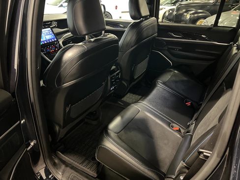 Used 2024 Jeep Grand Cherokee Trailhawk image 29