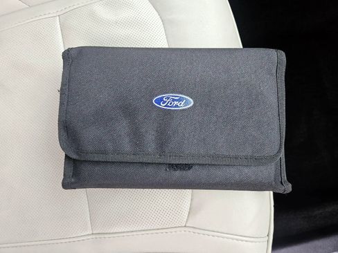 Used 2016 Ford Explorer Platinum image 23