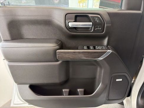 Used 2020 Chevrolet Silverado 1500 LTZ w/ LTZ Premium Package AWD/4WD image 19