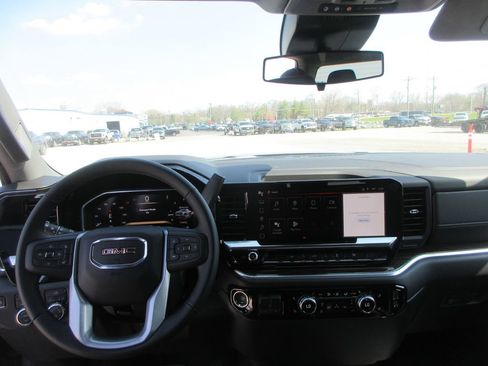 New 2026 GMC Sierra 1500 SLE AWD/4WD image 14