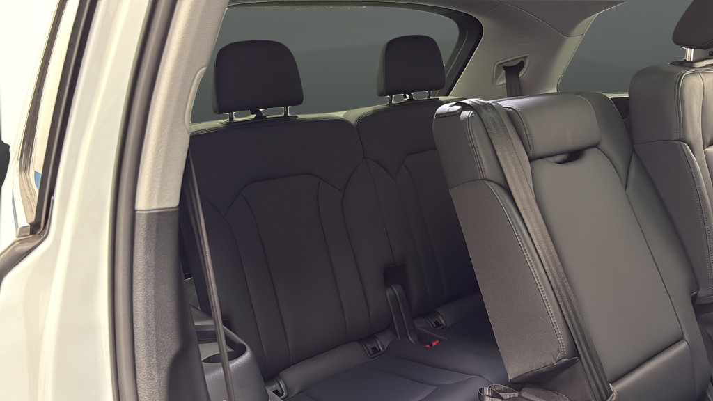 Used 2023 Audi Q7 2.0T Premium w/ Convenience Package AWD/4WD image 25