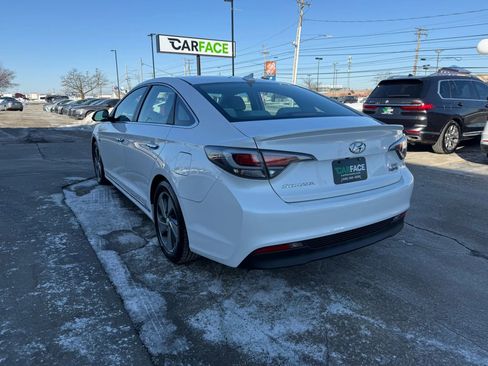 Used 2016 Hyundai Sonata Plug-In Hybrid image 9