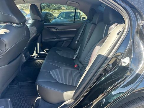 Used 2024 Toyota Camry SE FWD image 7