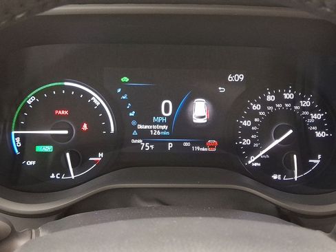 Used 2025 Toyota Sienna XLE w/ XLE Plus Package FWD image 22