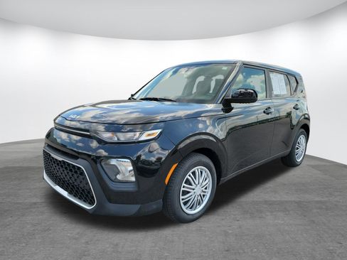 Used 2022 Kia Soul LX FWD image 16