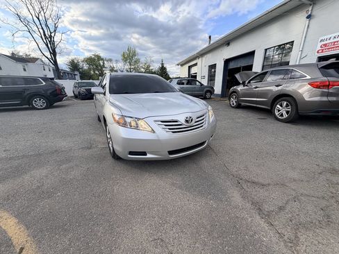 Used 2009 Toyota Camry LE FWD image 56