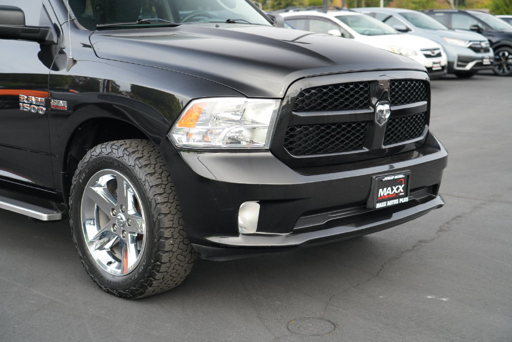 Used 2017 RAM 1500 Express AWD/4WD image 6