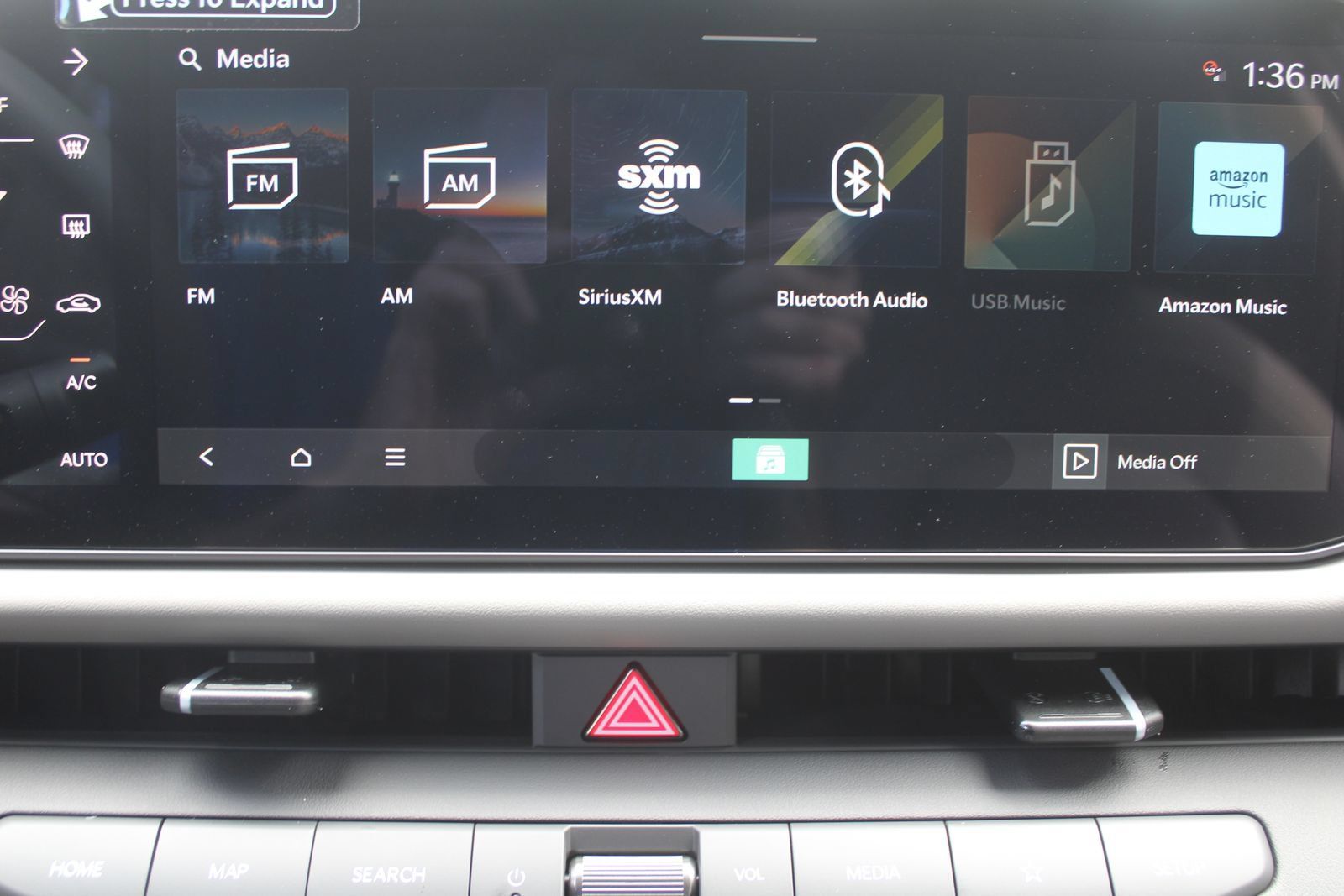 New 2027 Kia Seltos EX w/ EX Panoramic Sunroof Package FWD image 44