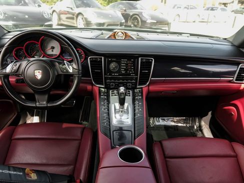 Used 2016 Porsche Panamera S image 11