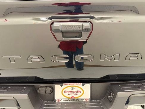 New 2026 Toyota Tacoma TRD Off-Road AWD/4WD image 27