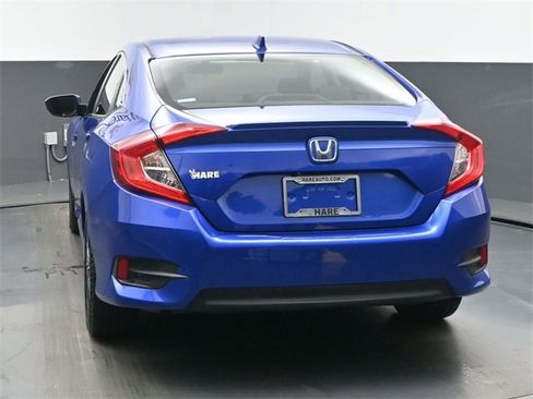 Used 2018 Honda Civic EX-T image 32
