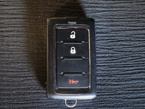 Used 2023 Jeep Grand Cherokee Laredo RWD image 32