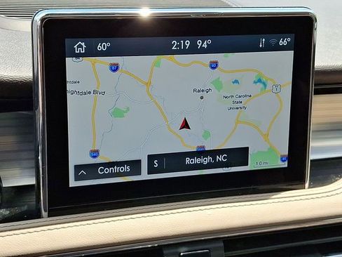 Used 2021 Lincoln Corsair AWD w/ Premium Package image 21