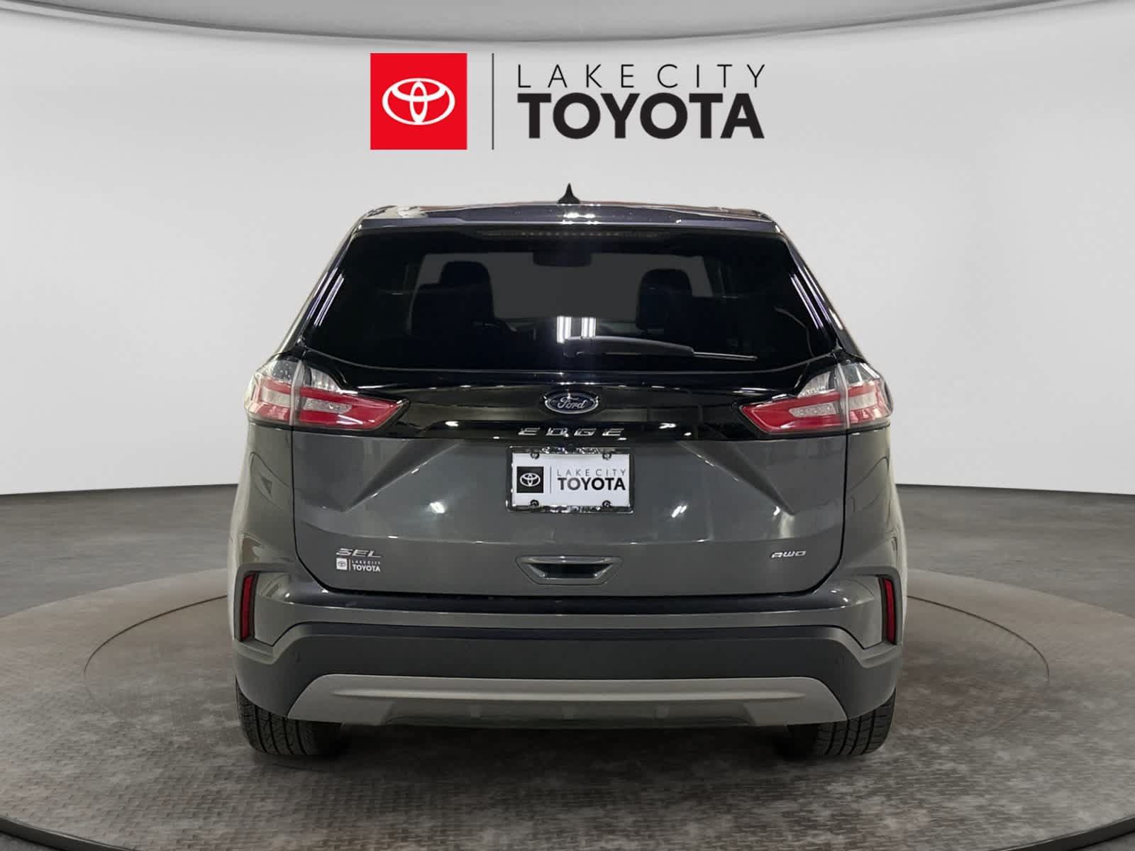 Used 2024 Ford Edge SEL AWD/4WD image 7