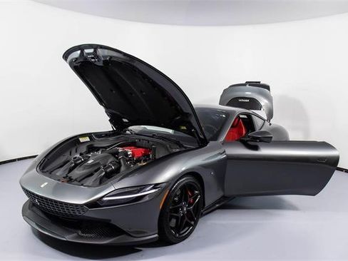Certified 2024 Ferrari Roma image 32