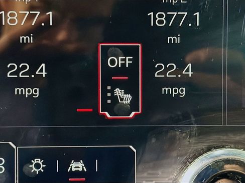 Used 2024 GMC Acadia Elevation image 23