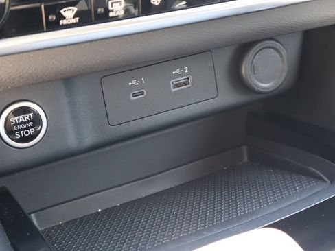 Used 2023 Nissan Rogue SV FWD image 24