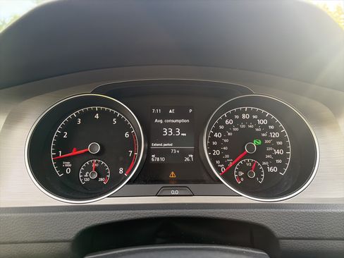 Used 2015 Volkswagen Golf SE w/ Lighting Package FWD image 32
