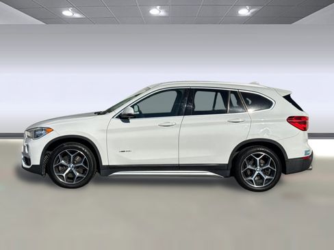 Used 2018 BMW X1 xDrive28i w/ Convenience Package image 2