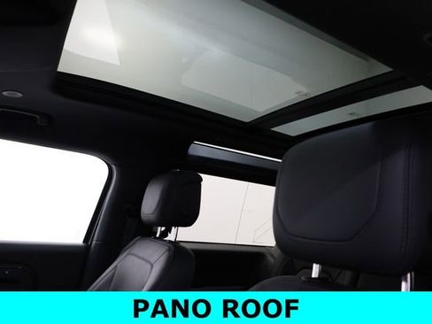Used 2023 Land Rover Defender 90 V8 AWD/4WD image 22