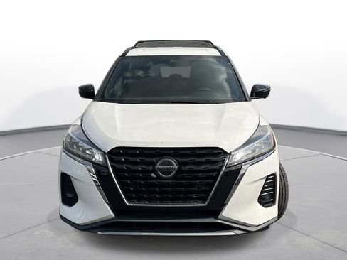 Used 2021 Nissan Kicks SR w/ Interior Electronics Package image 3