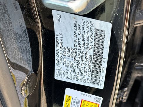 Used 2023 Honda Civic LX image 28