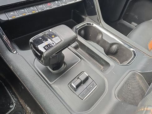 Used 2022 GMC Sierra 1500 AT4 w/ AT4 Premium Package image 21