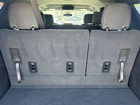 Used 2024 Chevrolet Tahoe LS image 14