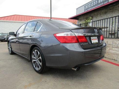 Used 2015 Honda Accord Sport image 3