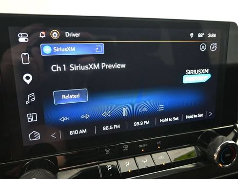 Used 2025 Chevrolet Colorado W/T w/ Advanced Trailering Package AWD/4WD image 18