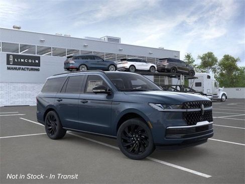 New 2025 Lincoln Navigator Reserve w/ Jet Appearance Package image 7