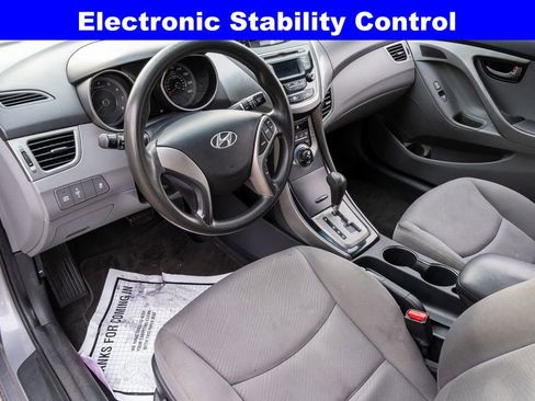 Used 2013 Hyundai Elantra GLS w/ Preferred Pkg image 15