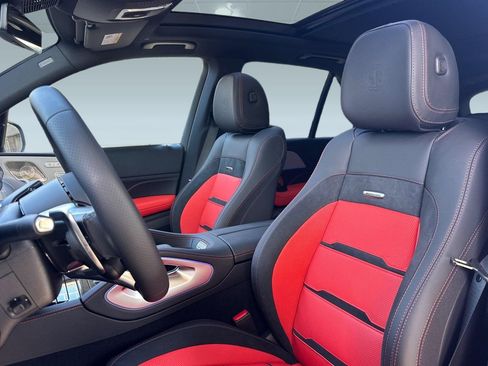 Certified 2025 Mercedes-Benz GLE 53 AMG 4MATIC image 4