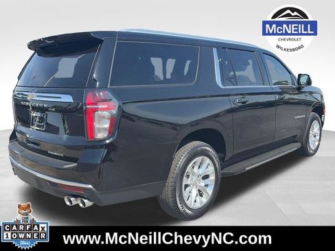 Used 2024 Chevrolet Suburban Premier w/ Premium Package 2 AWD/4WD image 8