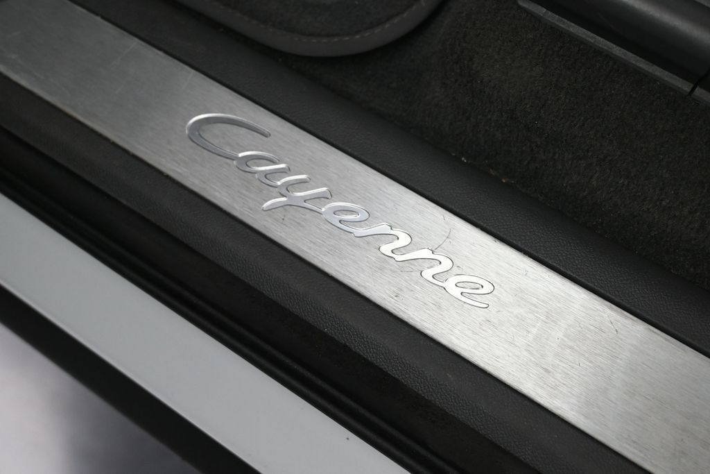 Certified 2020 Porsche Cayenne AWD/4WD image 34
