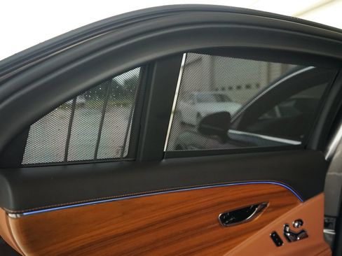Used 2021 Bentley Flying Spur W12 w/ First Edition Specification AWD/4WD image 20