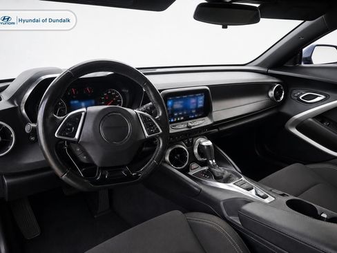 Used 2020 Chevrolet Camaro LT w/ Technology Package RWD image 9