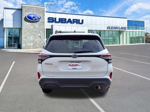 Used 2026 Subaru Forester Premium AWD/4WD image 6