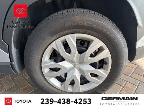 Used 2025 Toyota Corolla Cross L image 9