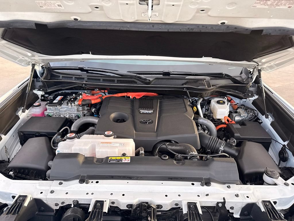 Used 2026 Toyota Sequoia TRD Pro AWD/4WD image 31