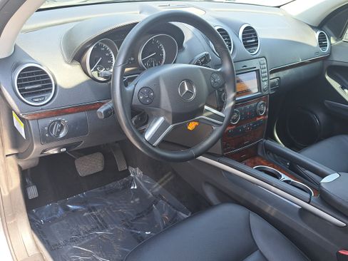 Used 2012 Mercedes-Benz GL 450 4MATIC image 17