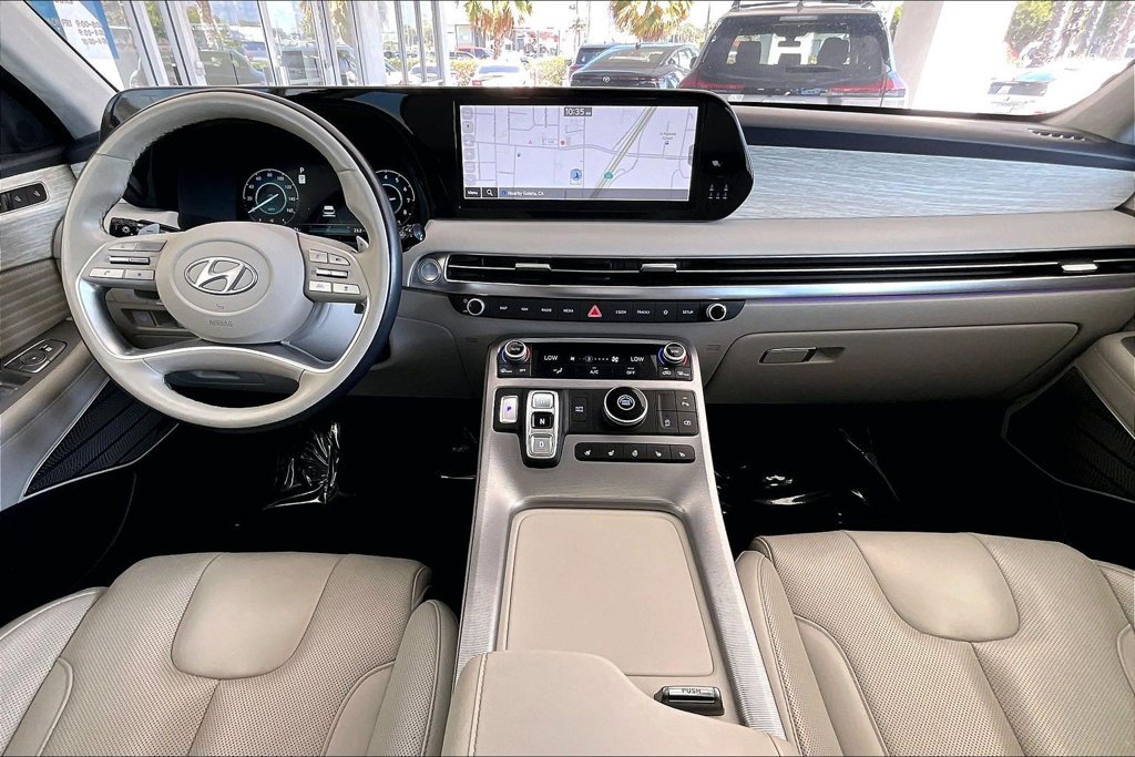 Used 2024 Hyundai Palisade Calligraphy FWD image 7