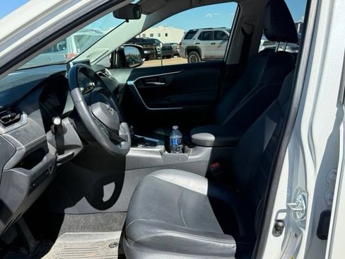 Certified 2021 Toyota RAV4 XLE Premium AWD/4WD image 13