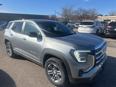 Used 2025 GMC Terrain Elevation AWD/4WD image 4