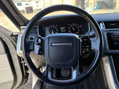 Used 2018 Land Rover Range Rover Sport SE image 15