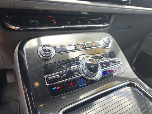 Certified 2022 Lincoln Nautilus Reserve FWD image 23