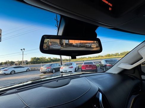 Used 2019 Cadillac Escalade ESV Luxury image 32