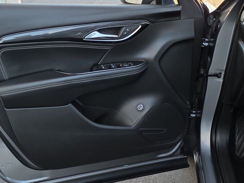 Used 2022 Buick Envision Preferred image 12